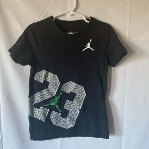 Black 23 Jordan Kids 4T T-shirt / Green Jumpman